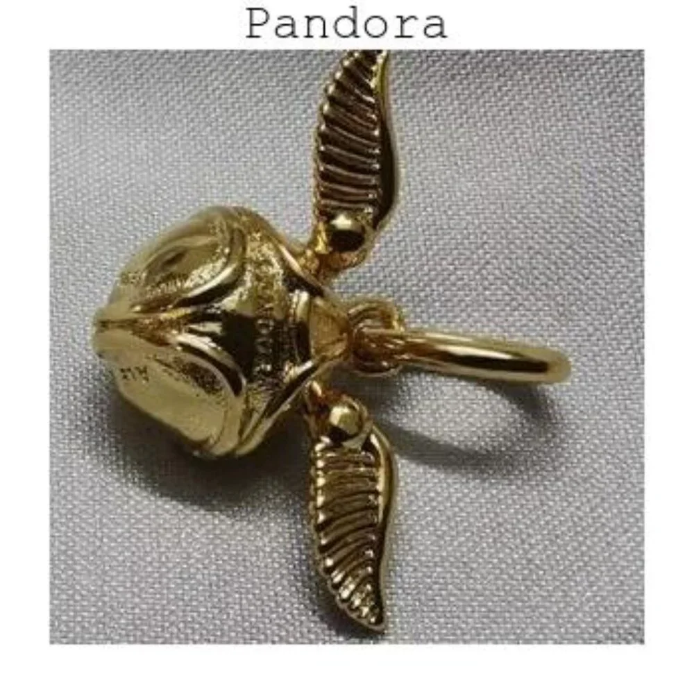 Pandora Harry Potter golden snitch charm